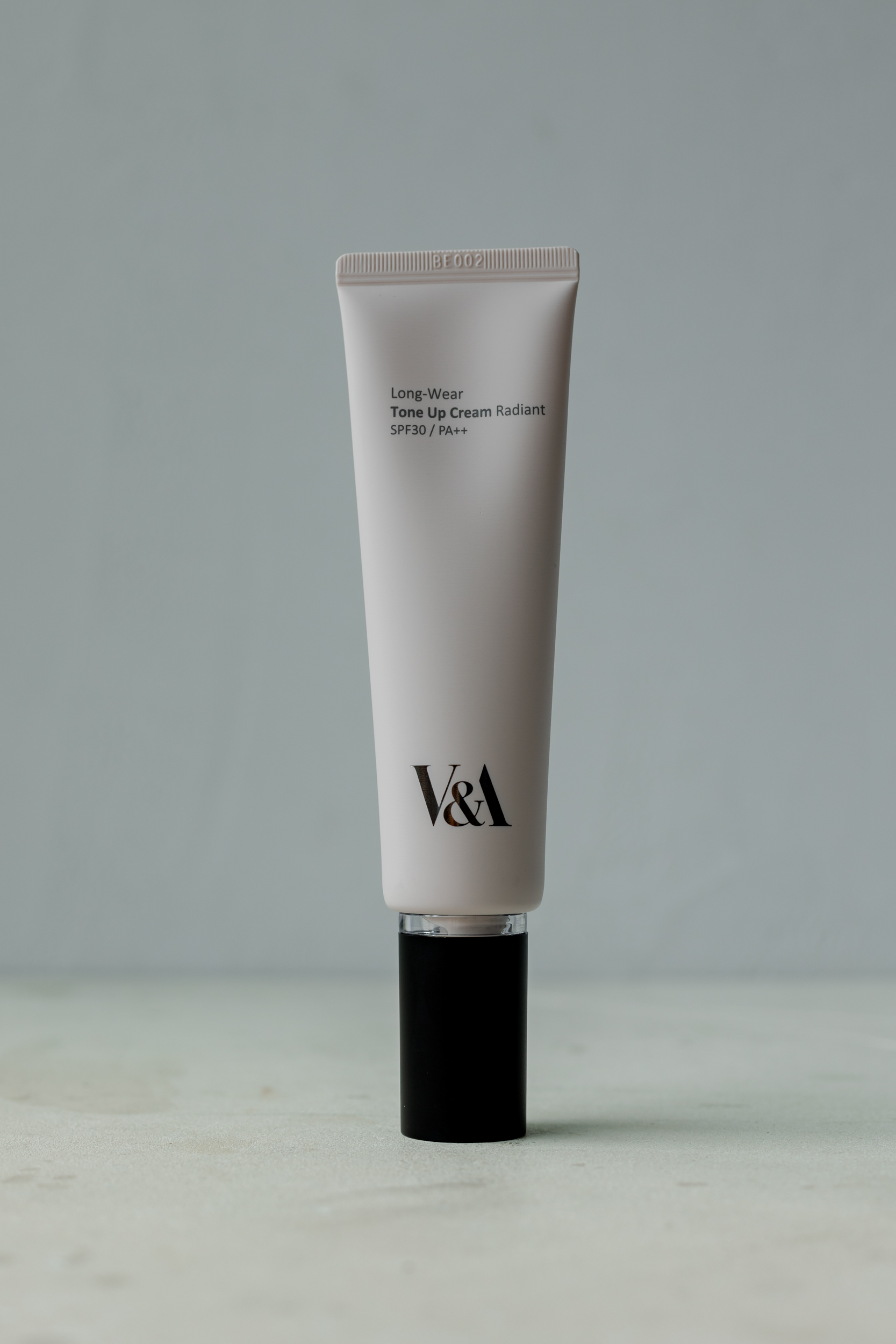 Тонирующий,выравнивающий крем с эффектом сияния V&A Beauty Long Wear Tone Up Cream SPF30 PA++ 50ml