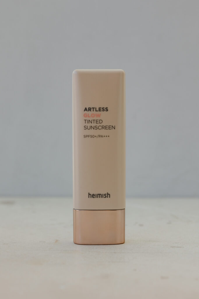 Солнцезащитный крем с оттенком HEIMISH Artless Glow Tinted Sunscreen SPF50+ PA+++ 40ml