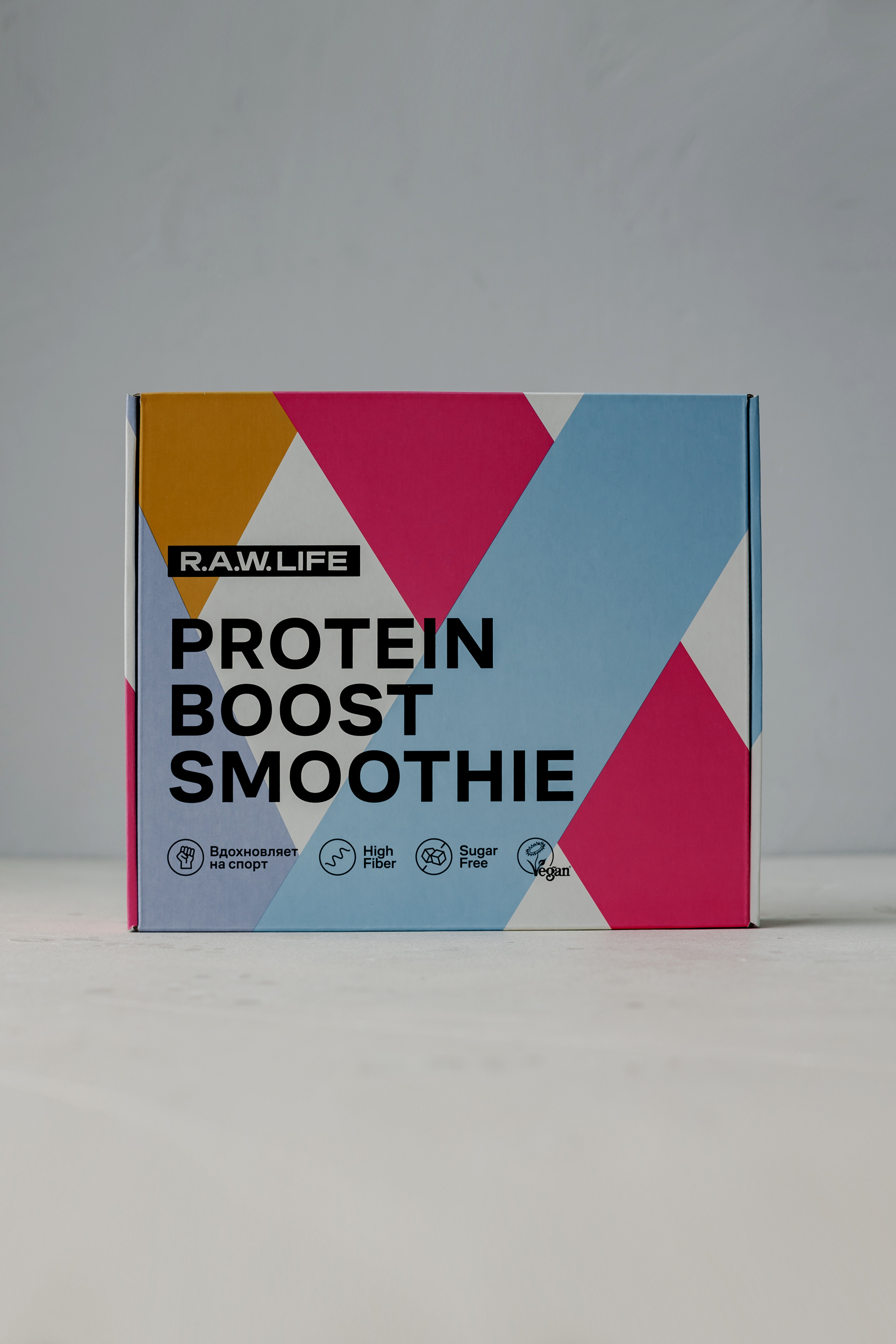 Натуральный смузи из растительного протеина, ягод и фруктов в стиках R.A.W. Life Protein Boost Smoothie Mix10 (10 стиков:5 вкусов по 2 шт) 10*25g