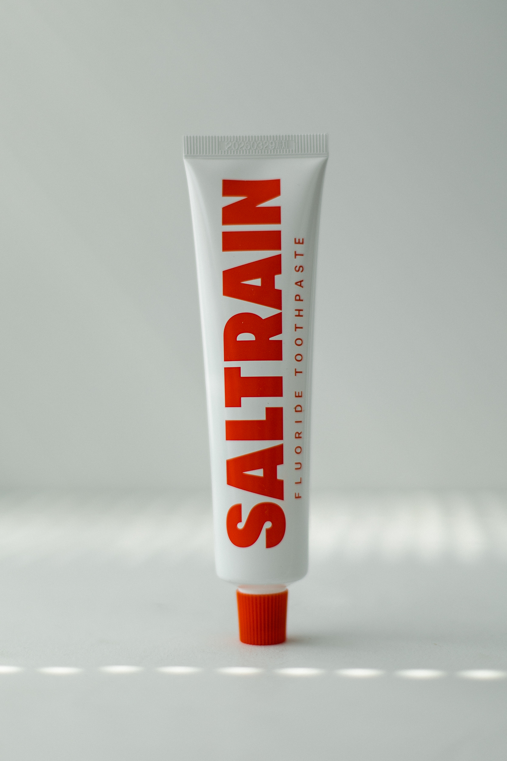Зубная паста с фтором SALTRAIN Red Clean Breath Toohpaste 100g