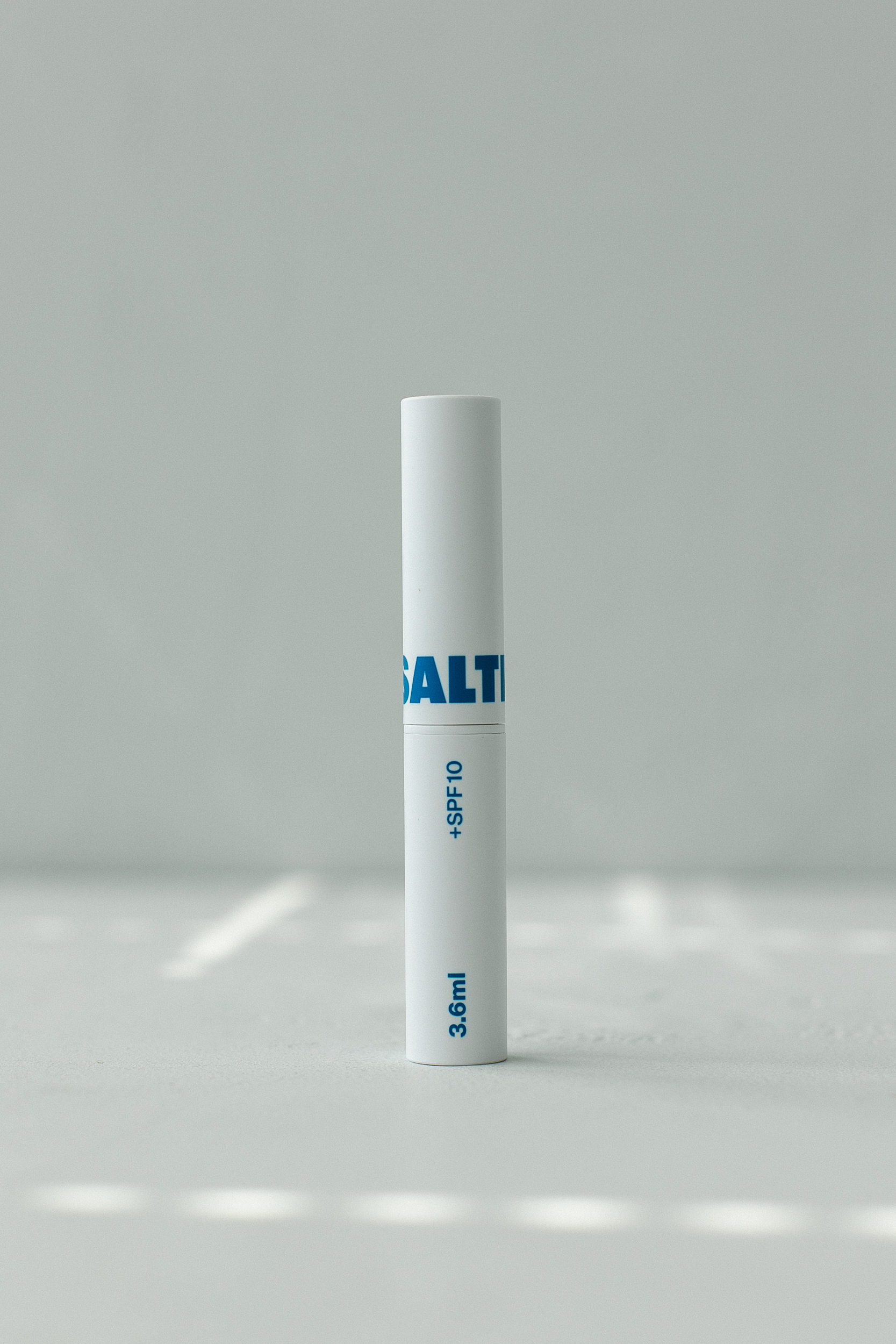 

BU// Бальзам для губ с серой солью SPF10 SALTRAIN Graysalt Lip Balm - SPF10 3,6ml