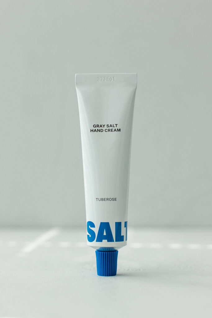 Крем для рук с серой солью SALTRAIN Graysalt Handcream – Tuberose 30ml