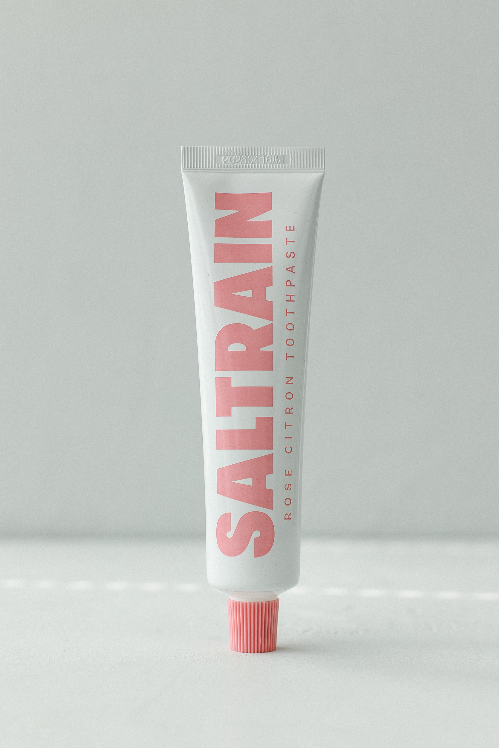 Освежающая зубная паста Роза Цитрон SALTRAIN Rose Citron Toothpaste 100g - фото 1