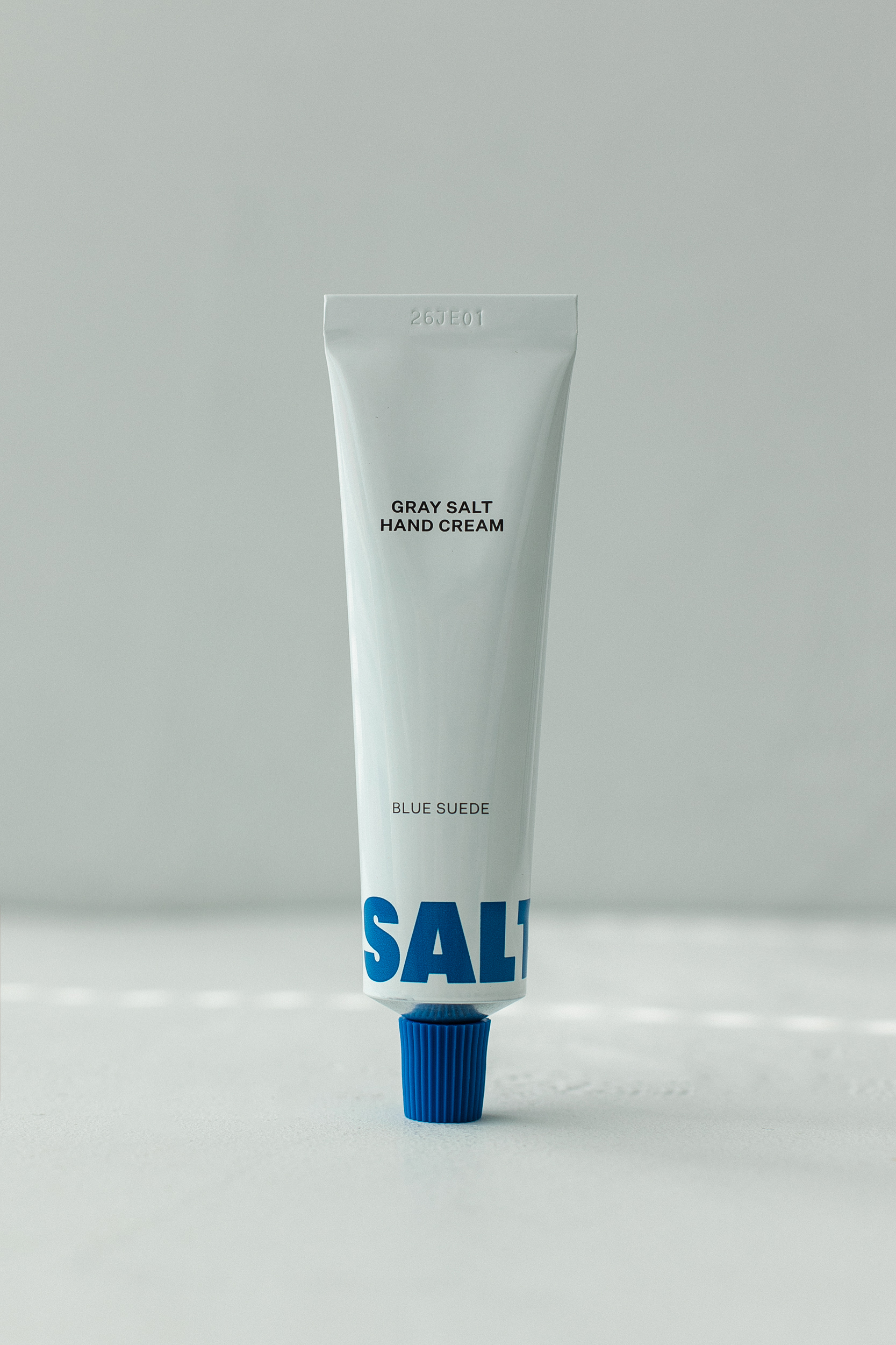 

BU// Крем для рук SALTRAIN Graysalt Handcream Blue Suede 30ml
