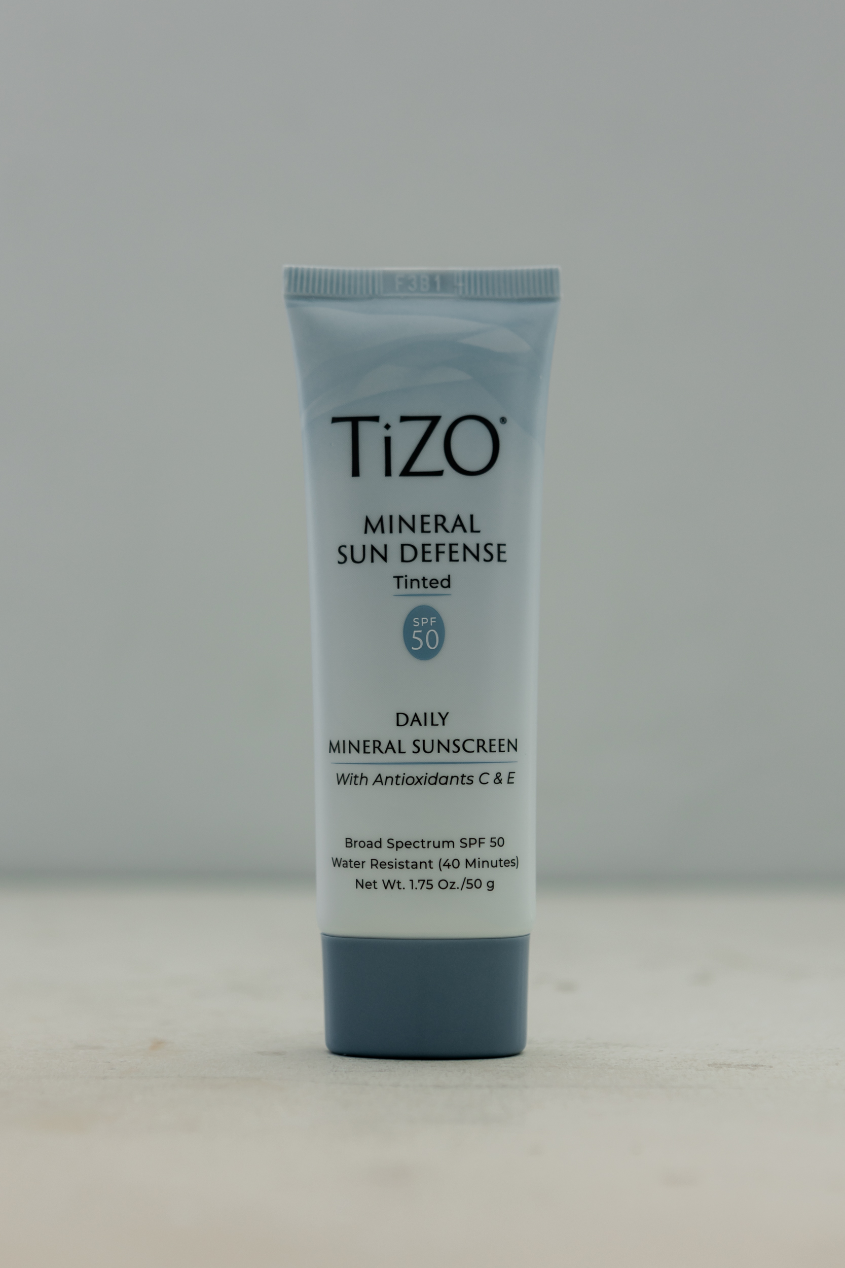 Крем солнцезащитный с оттенком TiZO Mineral Sun Defense SPF 50 50g