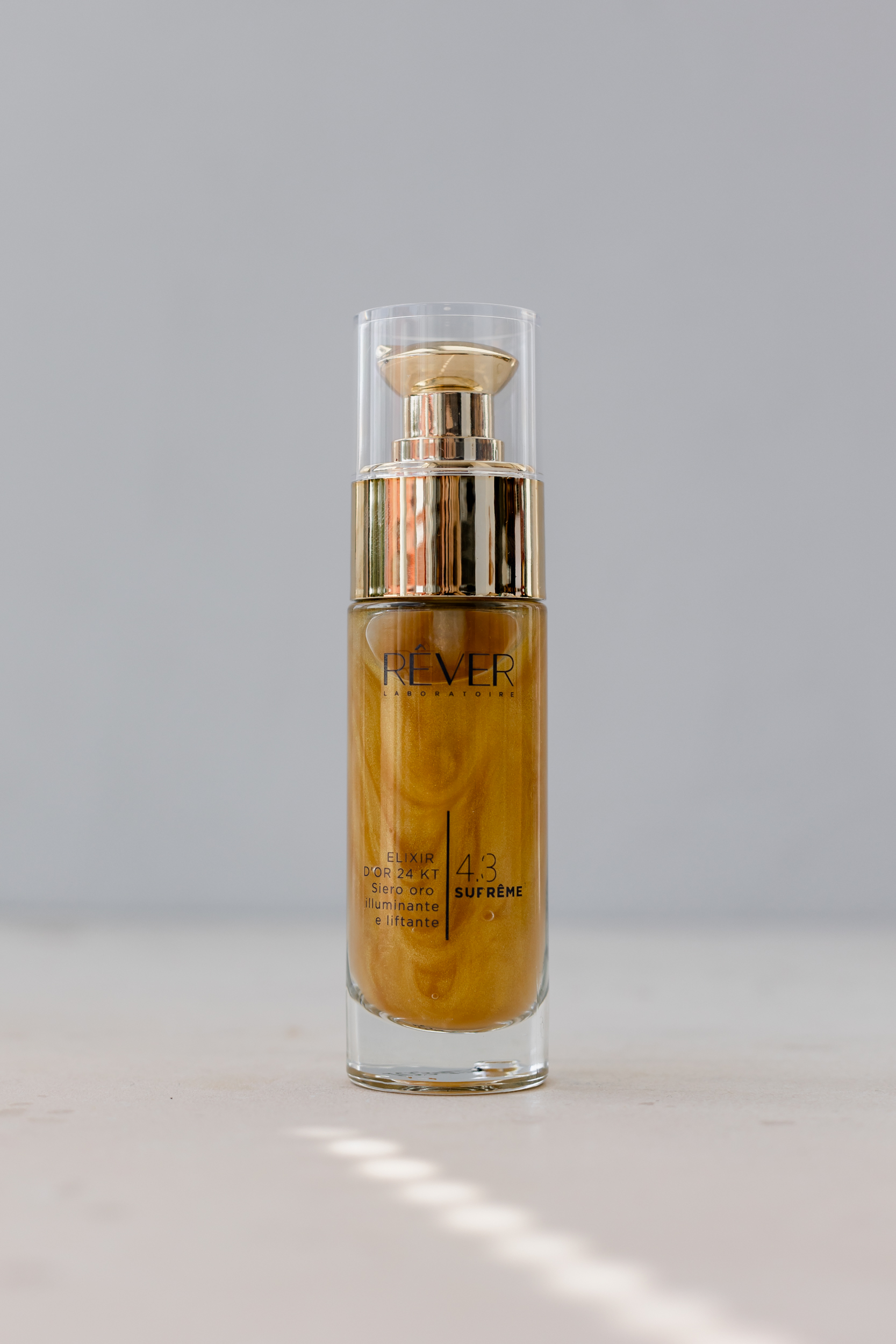 Омолаживающая лифтинг-сыворотка с эффектом сияния REVER 4.3 Elixir D'or 24KT Siero Oro Illuminante e Liftante 30ml