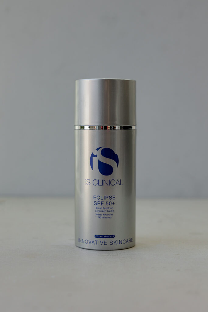 Солнцезащитный тонирующий крем для лица Is Clinical Eclipse SPF 50+ PerfecTint™ Beige 100g