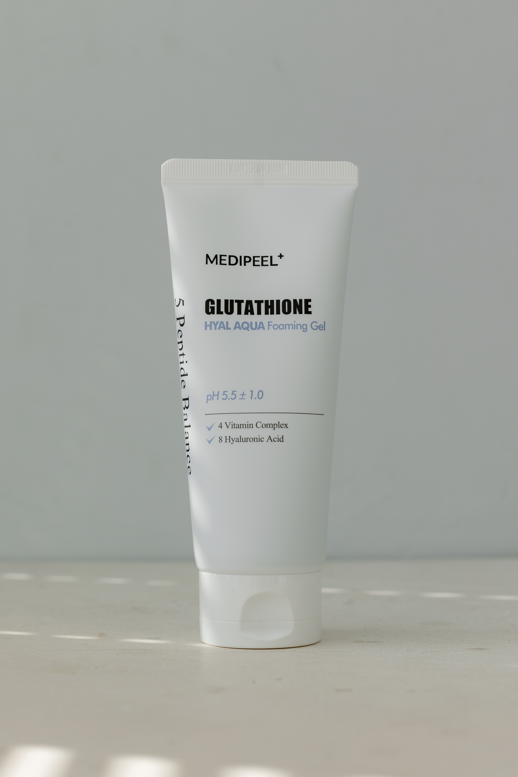 

Очищающий гель с глутатионом и гиалуроновой кислотой MEDI-PEEL Glutathione Hyal Aqua Foaming Gel Cleanser 150ml