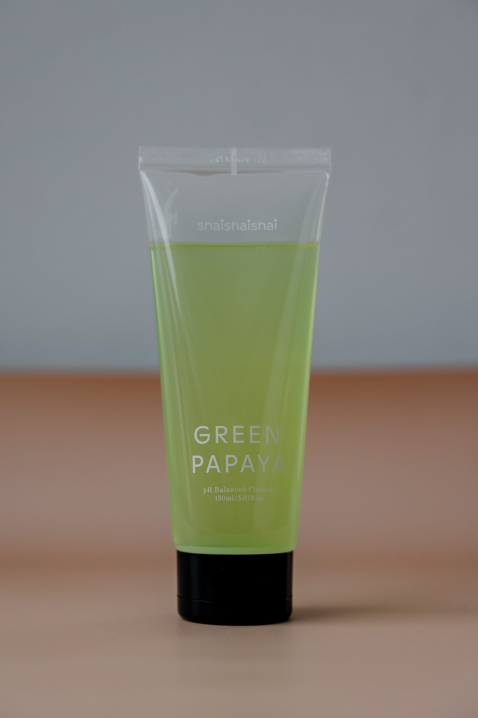 Мягкий энзимный гель для умывания SHAISHAISHAI Green Papaya pH Balanced Soft Cleanser 150ml
