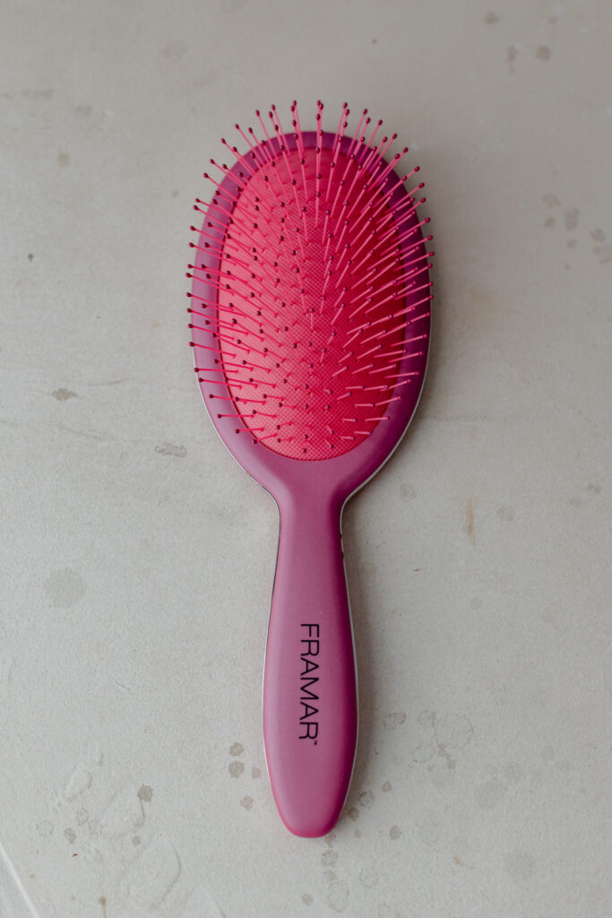 Распутывающая щетка для волос «Вечная дружба» Framar Detangle Brush – Pinky Swear 1шт