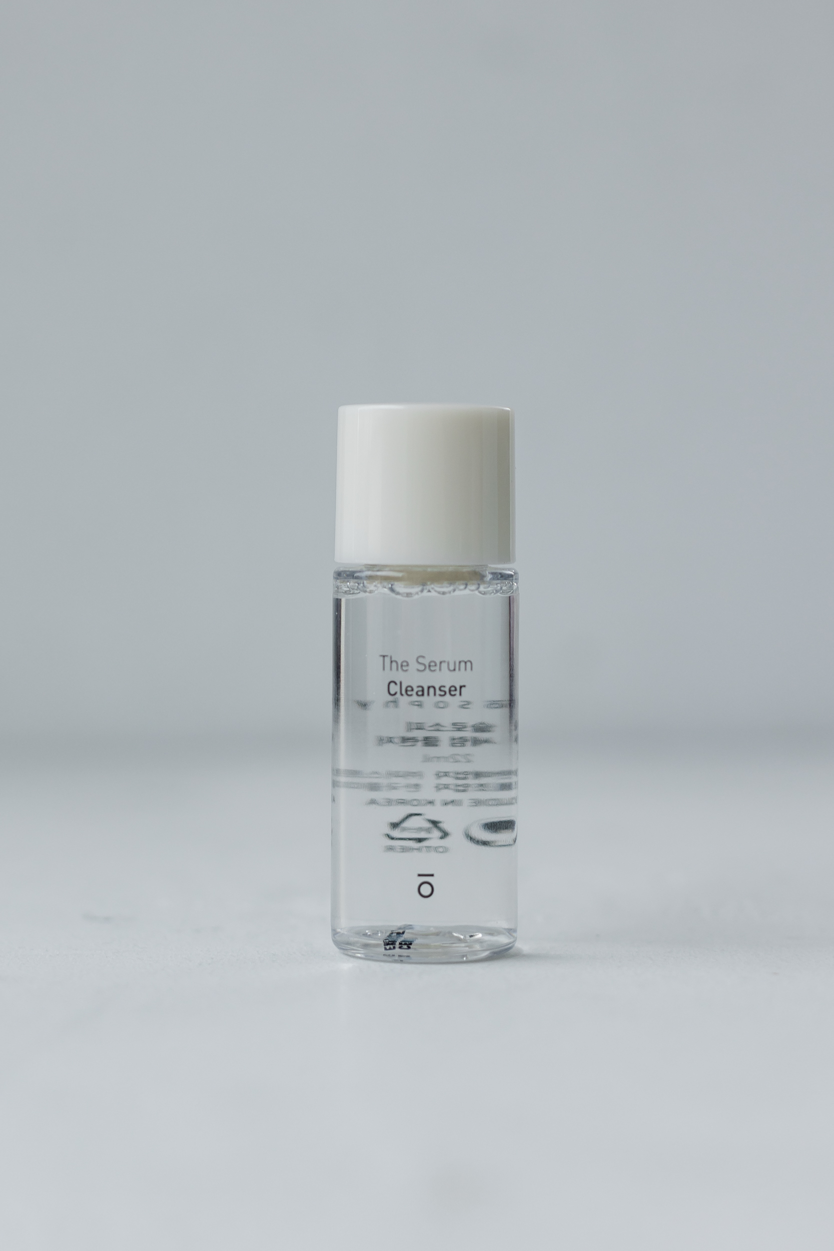 

BU// Сыворотка для очищения кожи мини SLOSOPHY The Serum Cleanser Mini 22ml