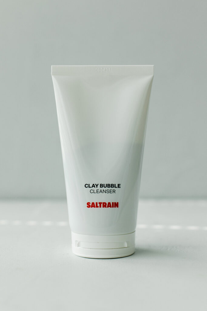 Очищающее средство с глиняными пузырьками SALTRAIN Clay Bubble Cleanser 120ml