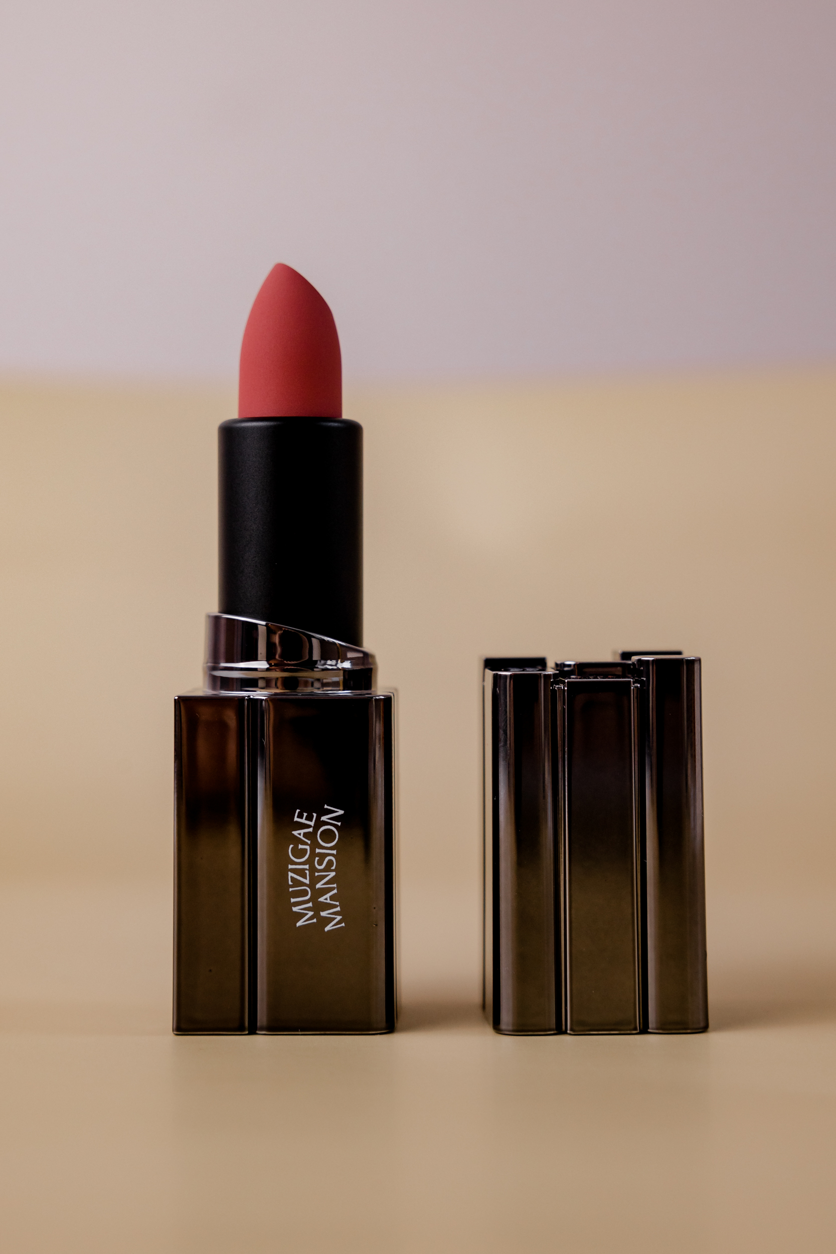 

Помада для губ MUZIGAE MANSION Moodwear Blur Lipstick [06 Ruffle] 4g