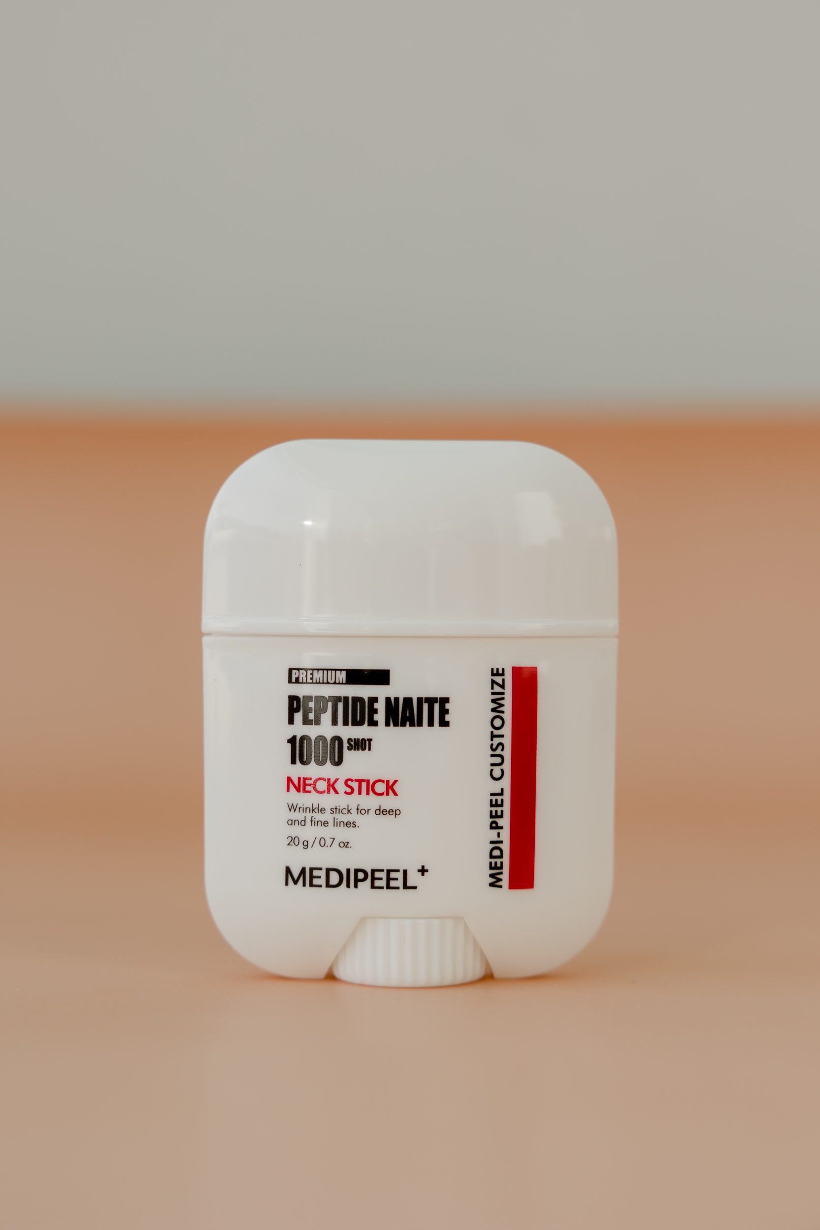 Укрепляющий стик для зоны шеи и декольте MEDI-PEEL Premium Peptide Naite 1000 Shot Neck Stick (20g)