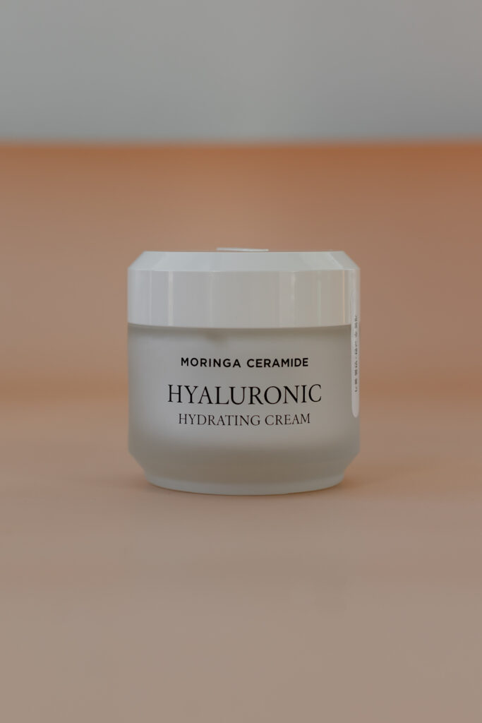 Нежный увлажняющий крем с морингой и церамидами HEIMISH Moringa Ceramide Hyaluronic Hydrating Cream 50ml