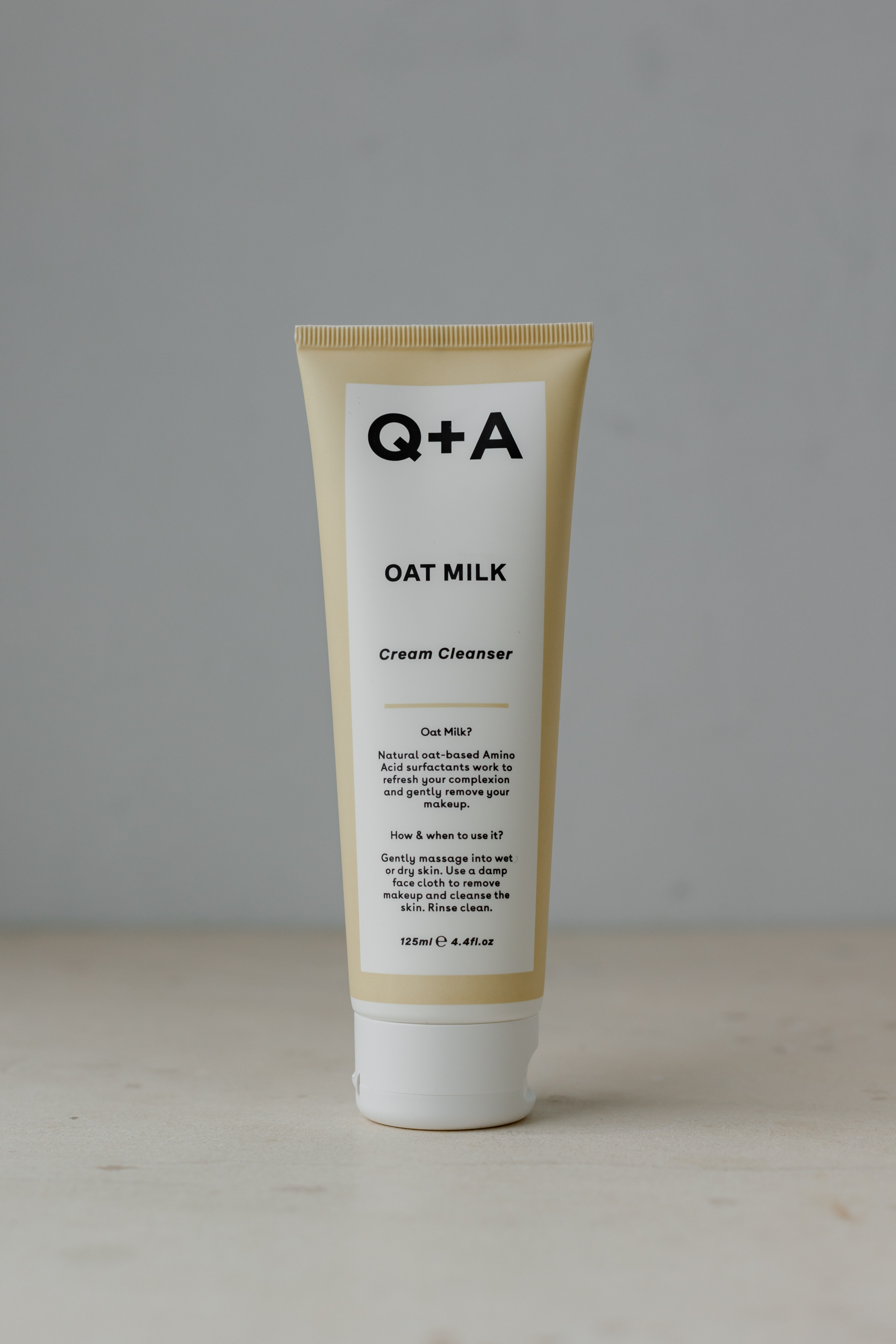 Очищающий крем для лица Q+A Oat Milk Cream Cleanser 125 ml