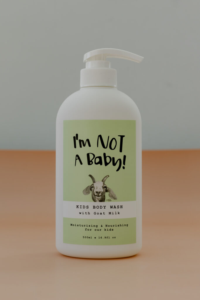 Детский гель для душа с козьим молоком I’m Not A Baby Kids Body Wash 500ml