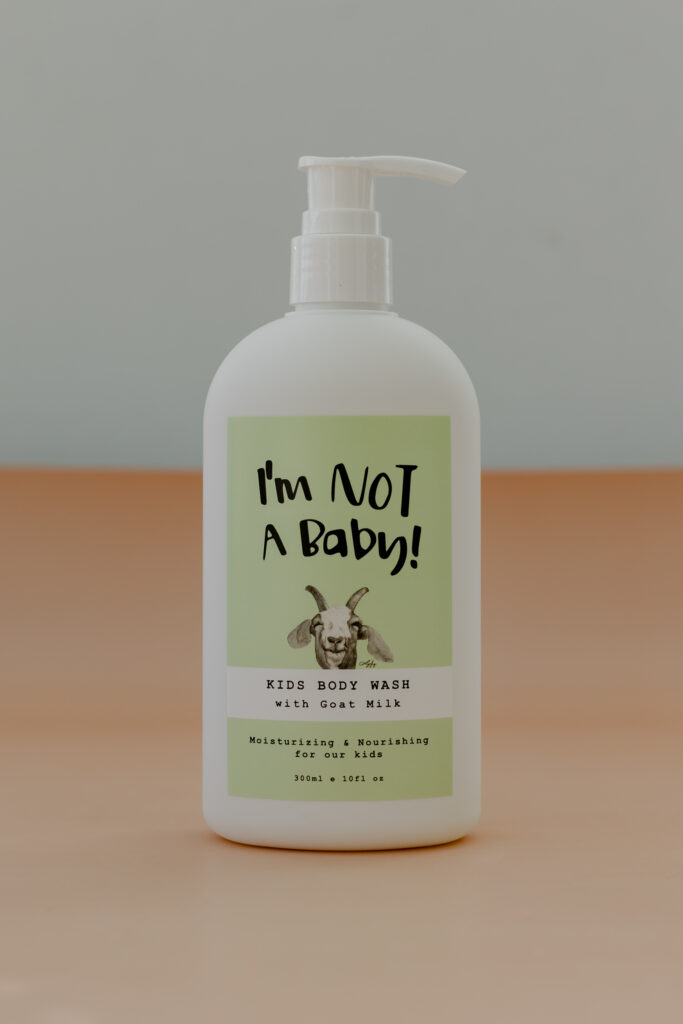 Детский гель для душа с козьим молоком I’m Not A Baby Kids Body Wash 300ml