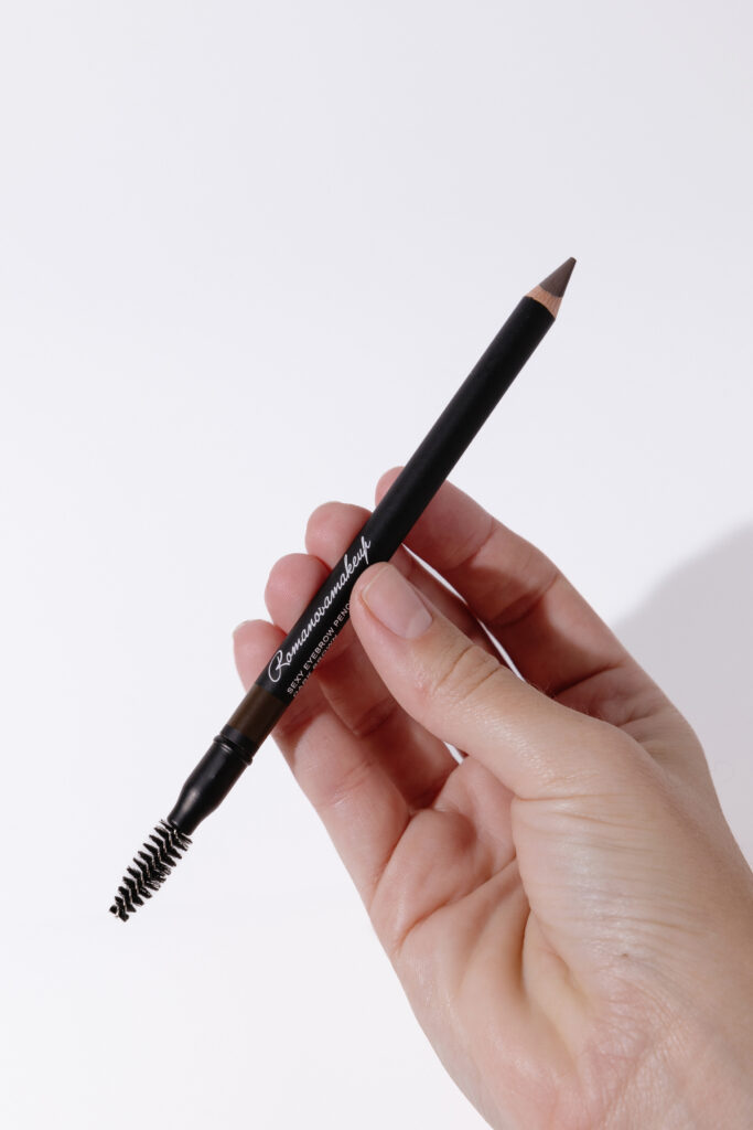 Карандаш для бровей Romanovamakeup Sexy Eyebrow Pencil DARK BROWN 1.79g