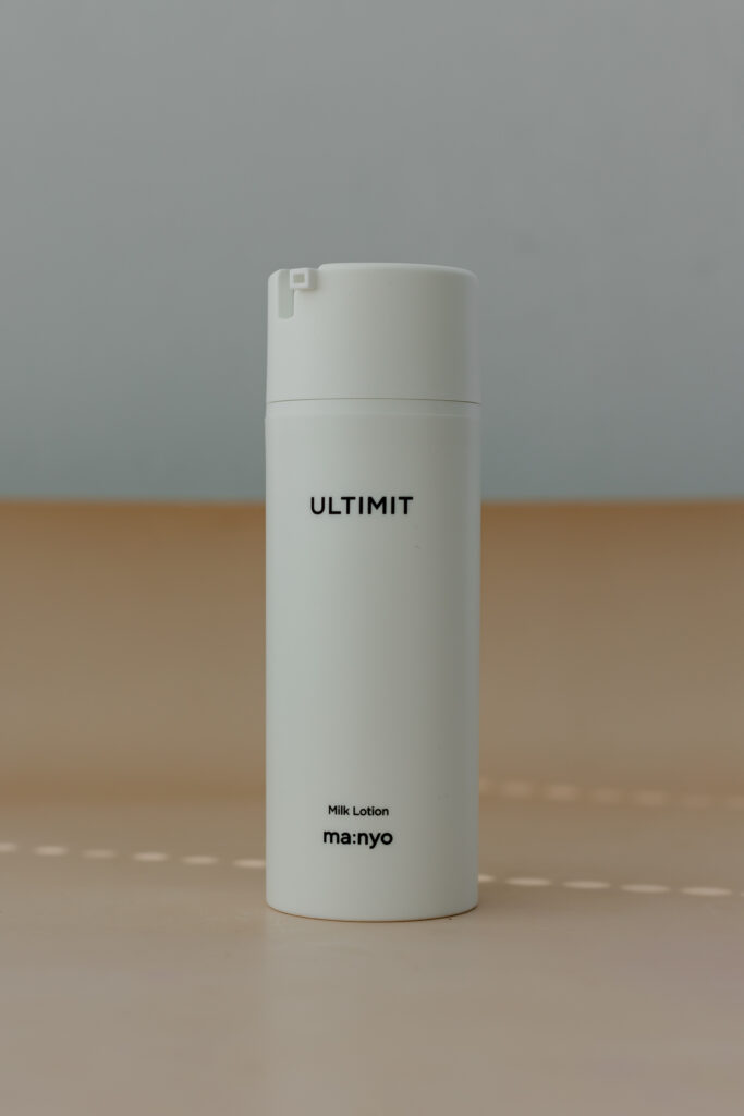 Увлажняющий лосьон для мужчин Manyo Ultimit All-In-One Milk Lotion 120ml