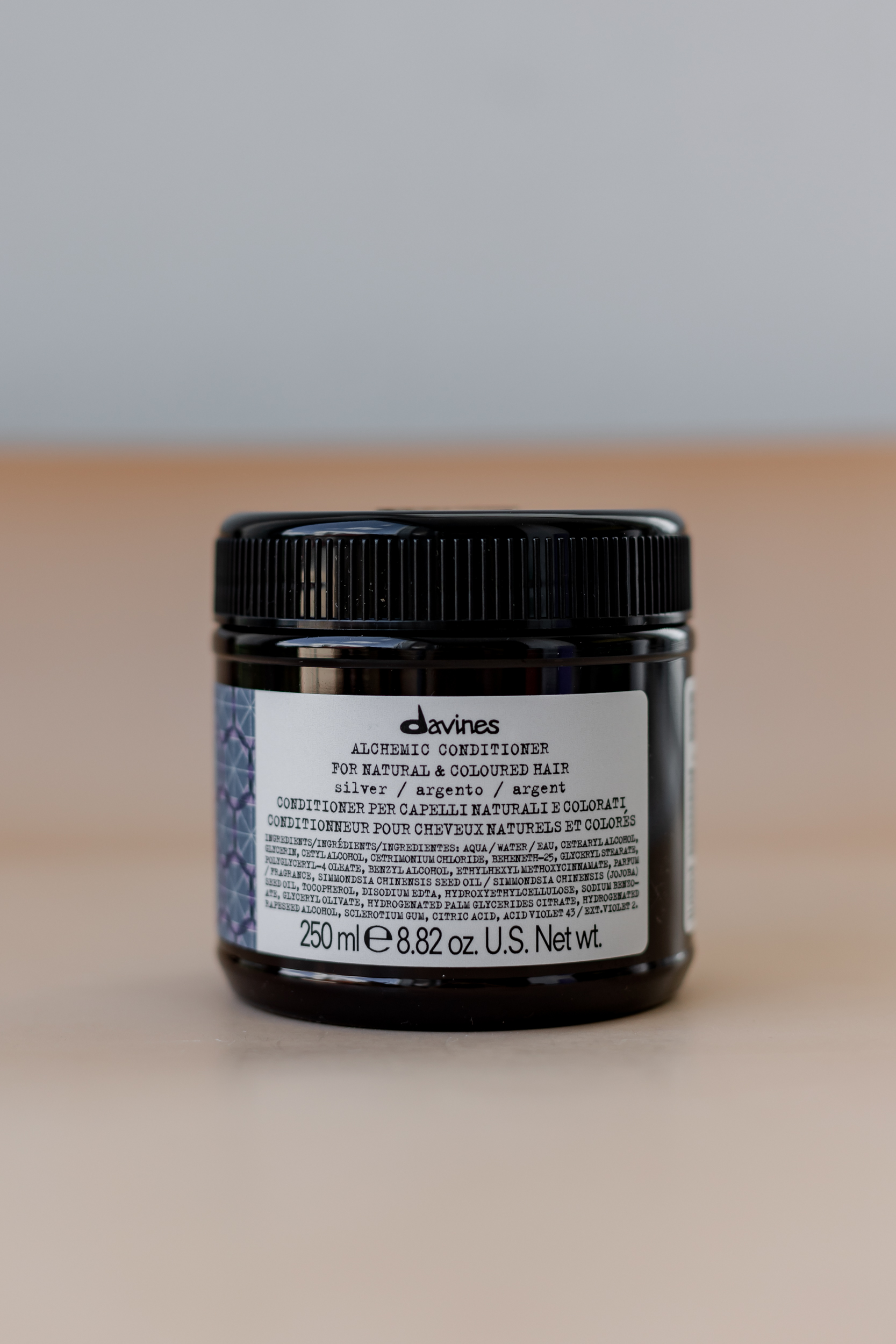 

Кондиционер Алхимик для натуральных и окрашенных волос Серебро DAVINES Alchemic Conditioner For Natural And Coloured Hair Silver 250ml