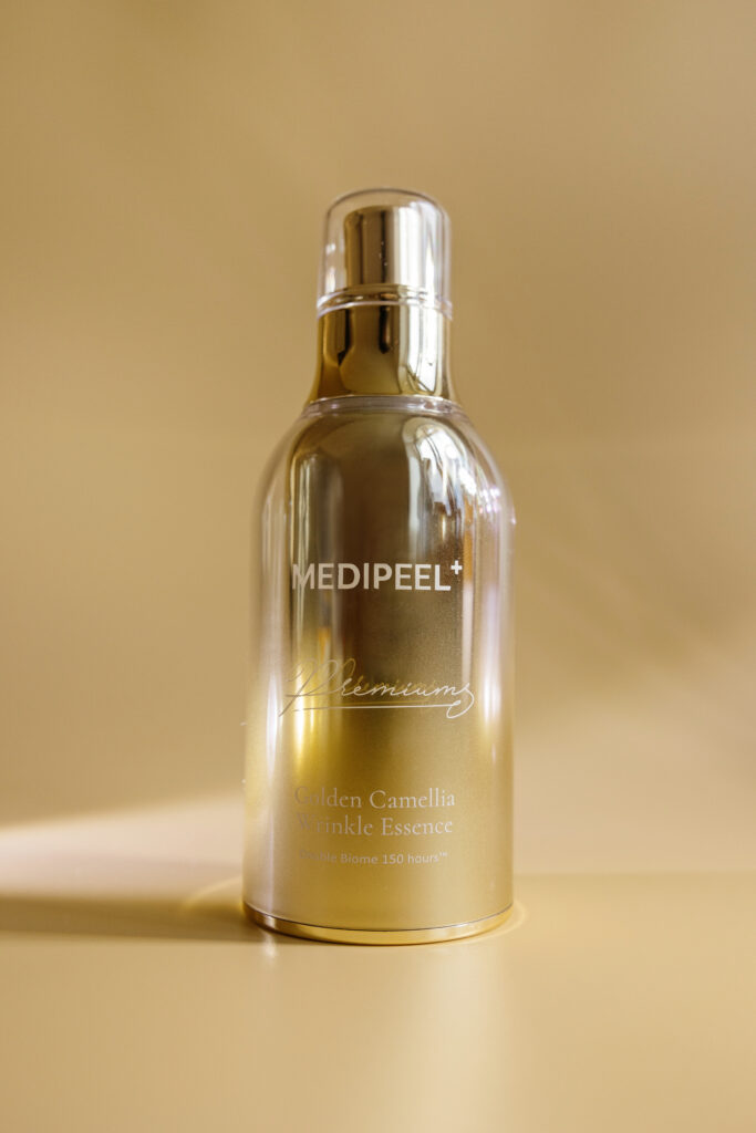 MEDI-PEEL Премиальная лифтинг-эссенция с экстрактом камелии Premium Golden Camellia Essence 50ml