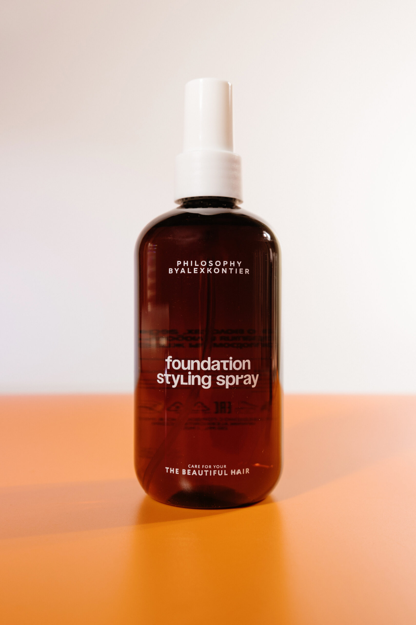

Спрей-основа для быстрой укладки на брашинг средней фиксации Philosophy By Alex Kontier Foundation Styling Spray 250 ml