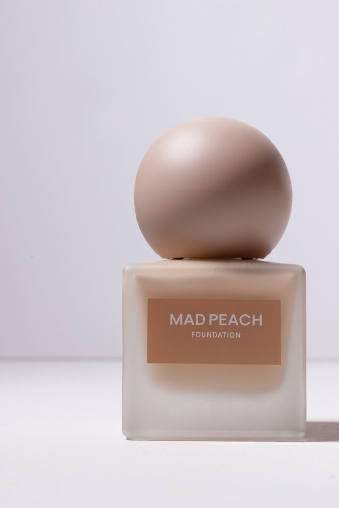 Увлажняющее тональное средство MAD PEACH Style Fit Foundation [1.0 Glow Beige] 30ml