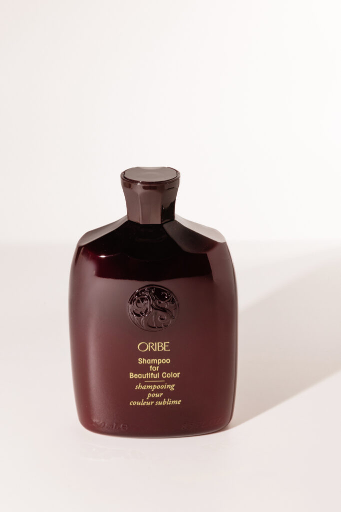 Шампунь для окрашенных волос Великолепие цвета Oribe Shampoo for Beautiful Color