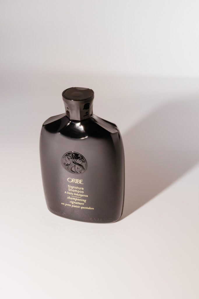 Шампунь для ежедневного ухода Вдохновение дня Oribe Signature Shampoo A Daily Indulgence 250 ml