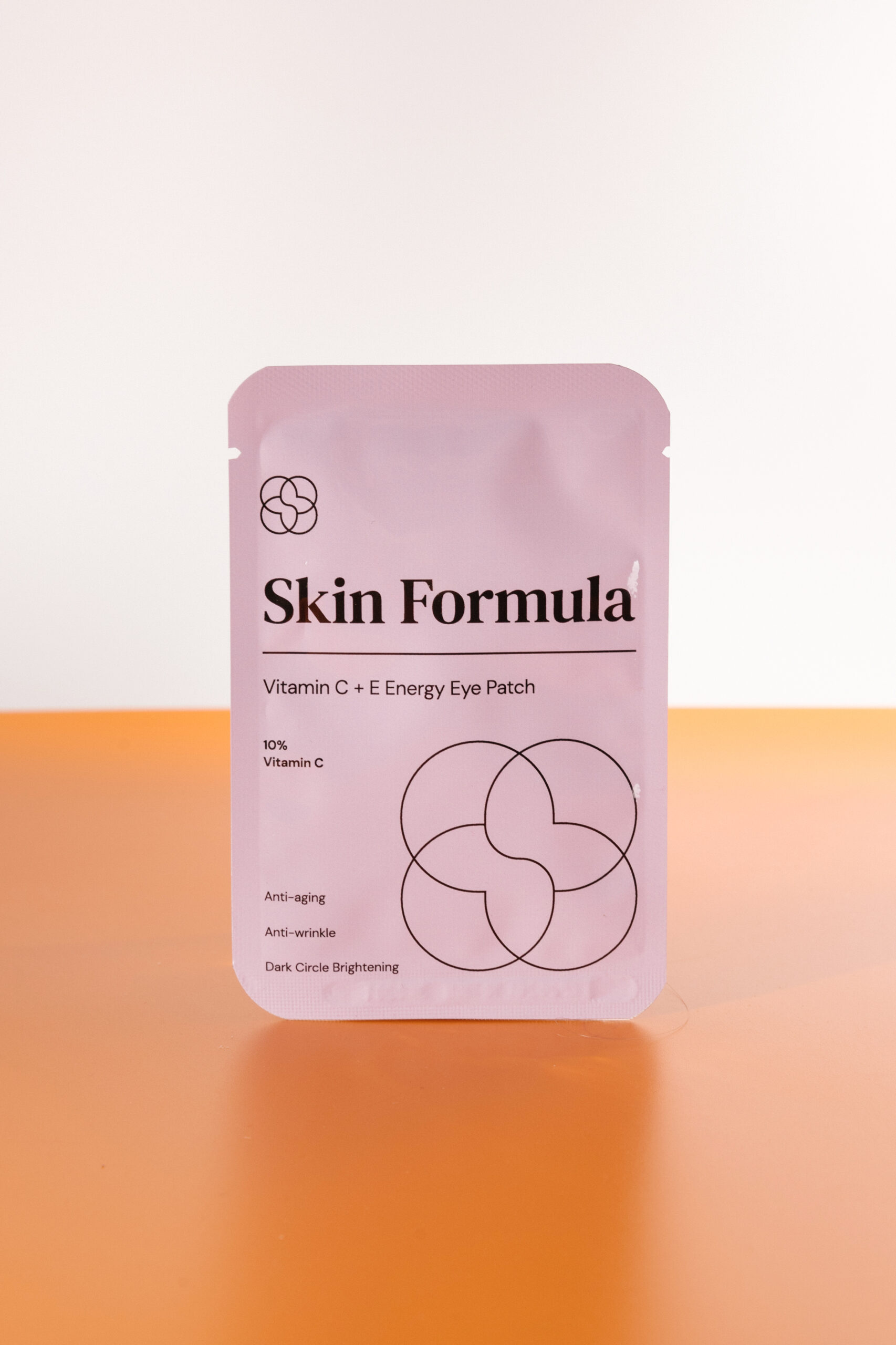 Патчи против темных кругов морщин и дряблости кожи Skin Formula Vitamin CE Energy Eye Patch 2шт 350₽