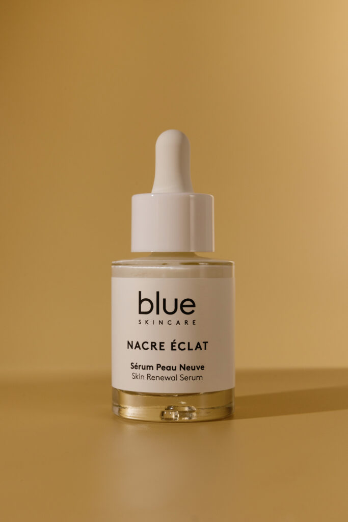 Регенерирующая сыворотка для сияния для всех типов кожи BLUE SKINCARE Nacre Eclat Skin Renewal Serum 30 мл