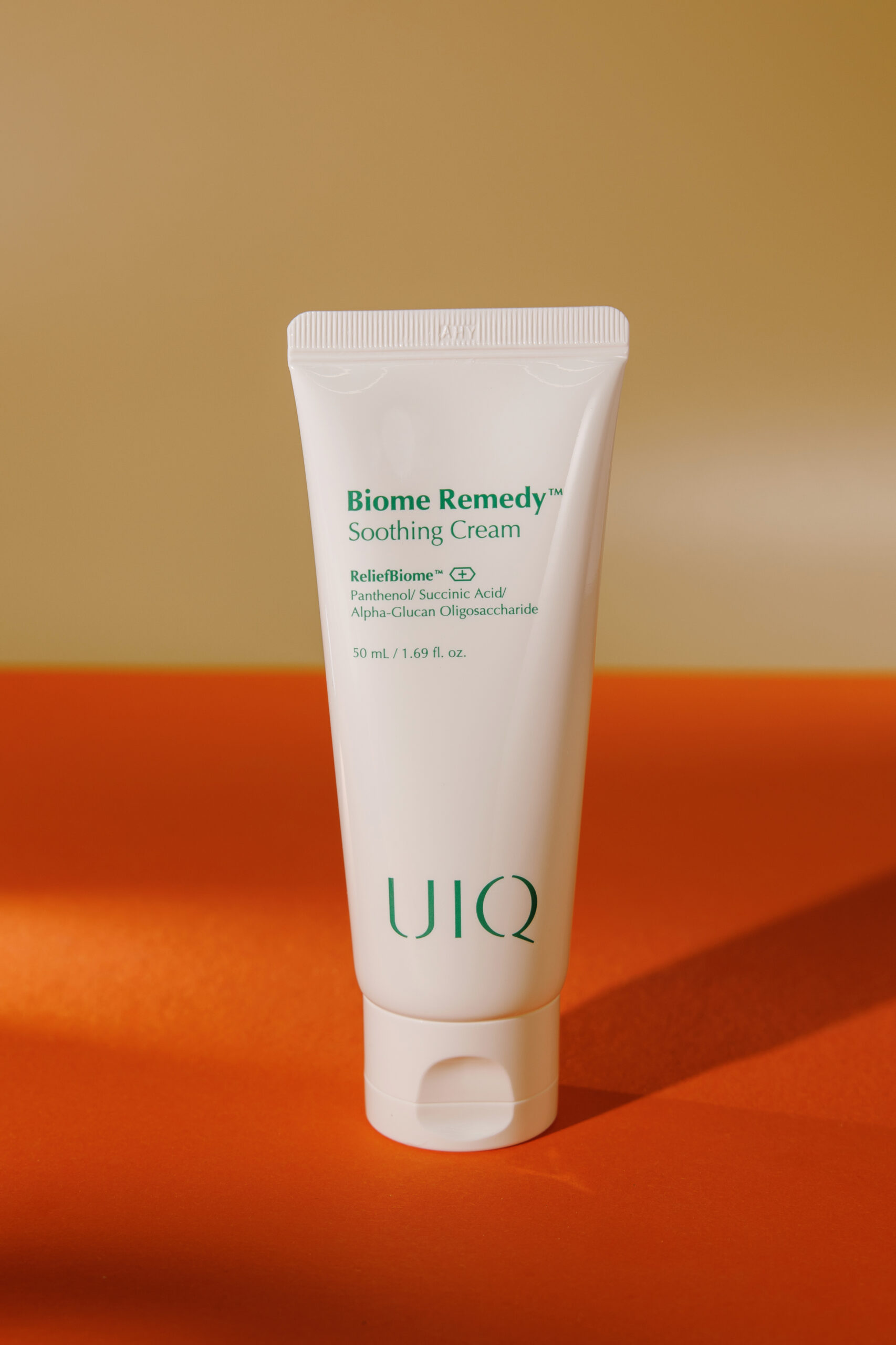 Успокаивающий крем-гель с постбиотиками для сияния UIQ Biome Remedy Soothing Cream 50ml