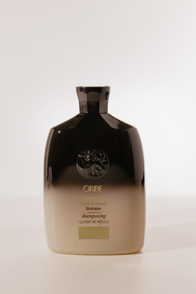 Восстанавливающий шампунь Роскошь золота Oribe Gold Lust Repair & Restore Shampoo 250 ml