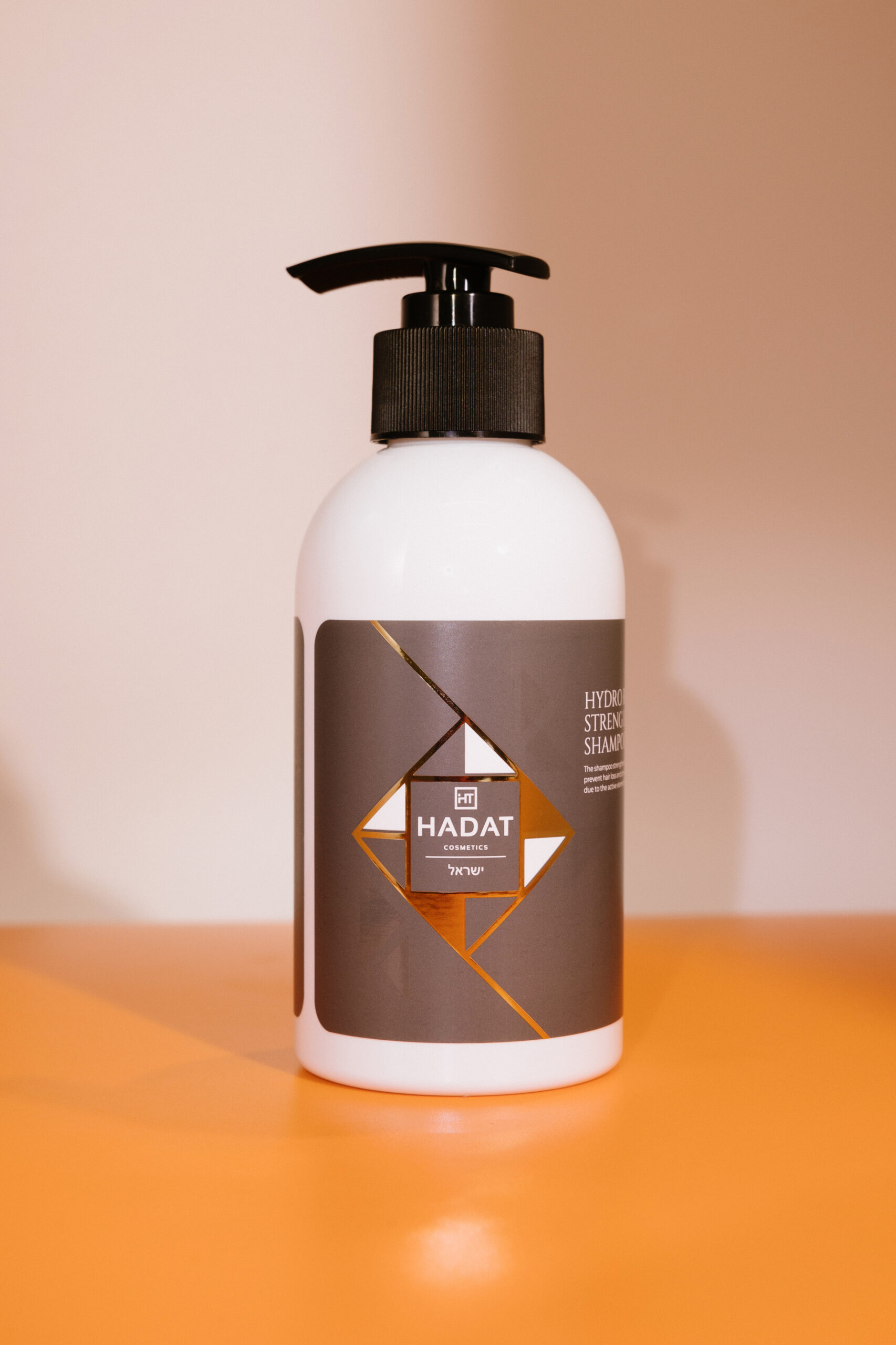 Шампунь для роста волос HADAT Hydro Root Strengthening Shampoo 250ml 3520₽