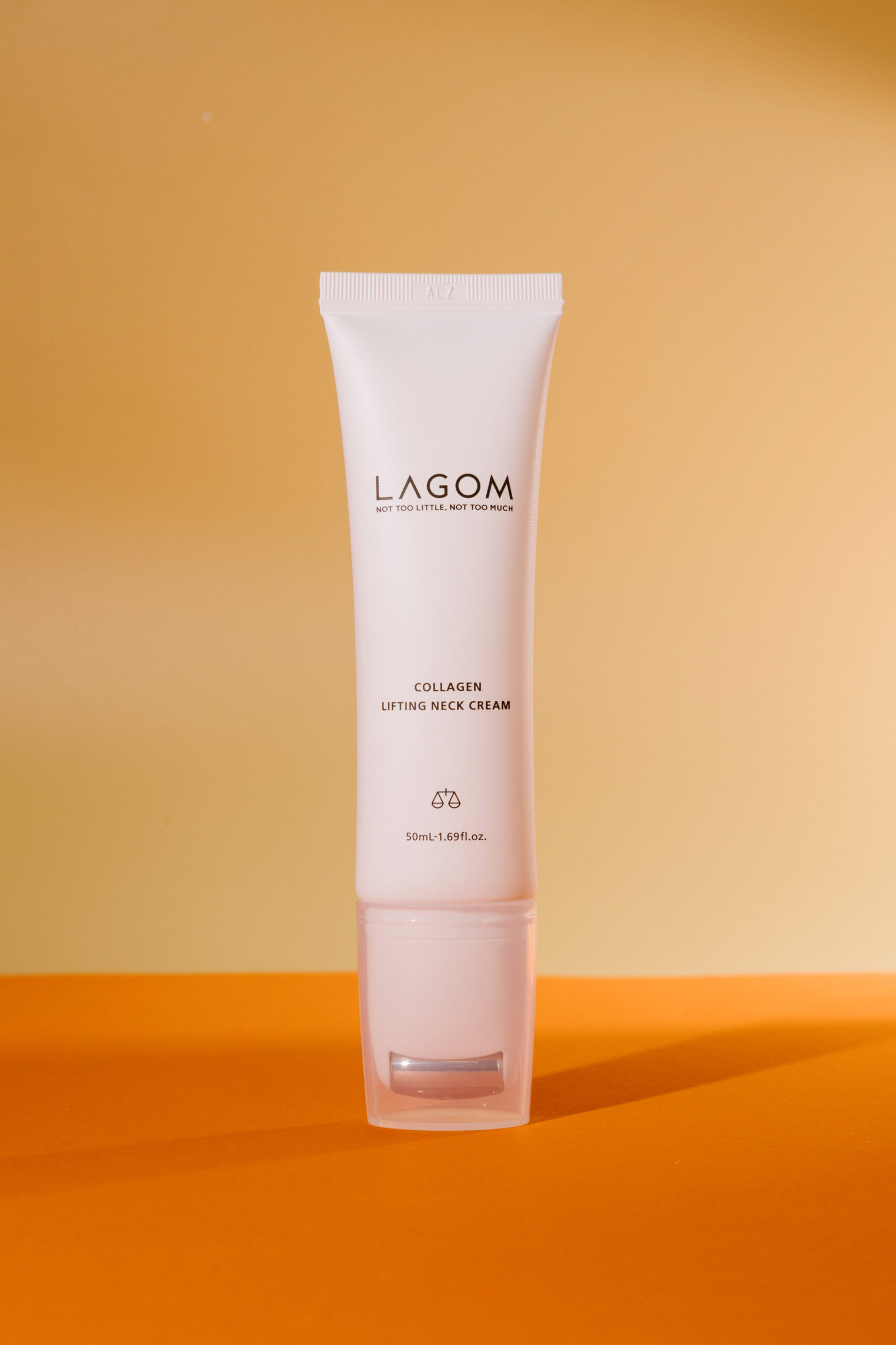 

Антивозрастной крем для шеи Lagom Collagen Liifting Neck Cream 50ml