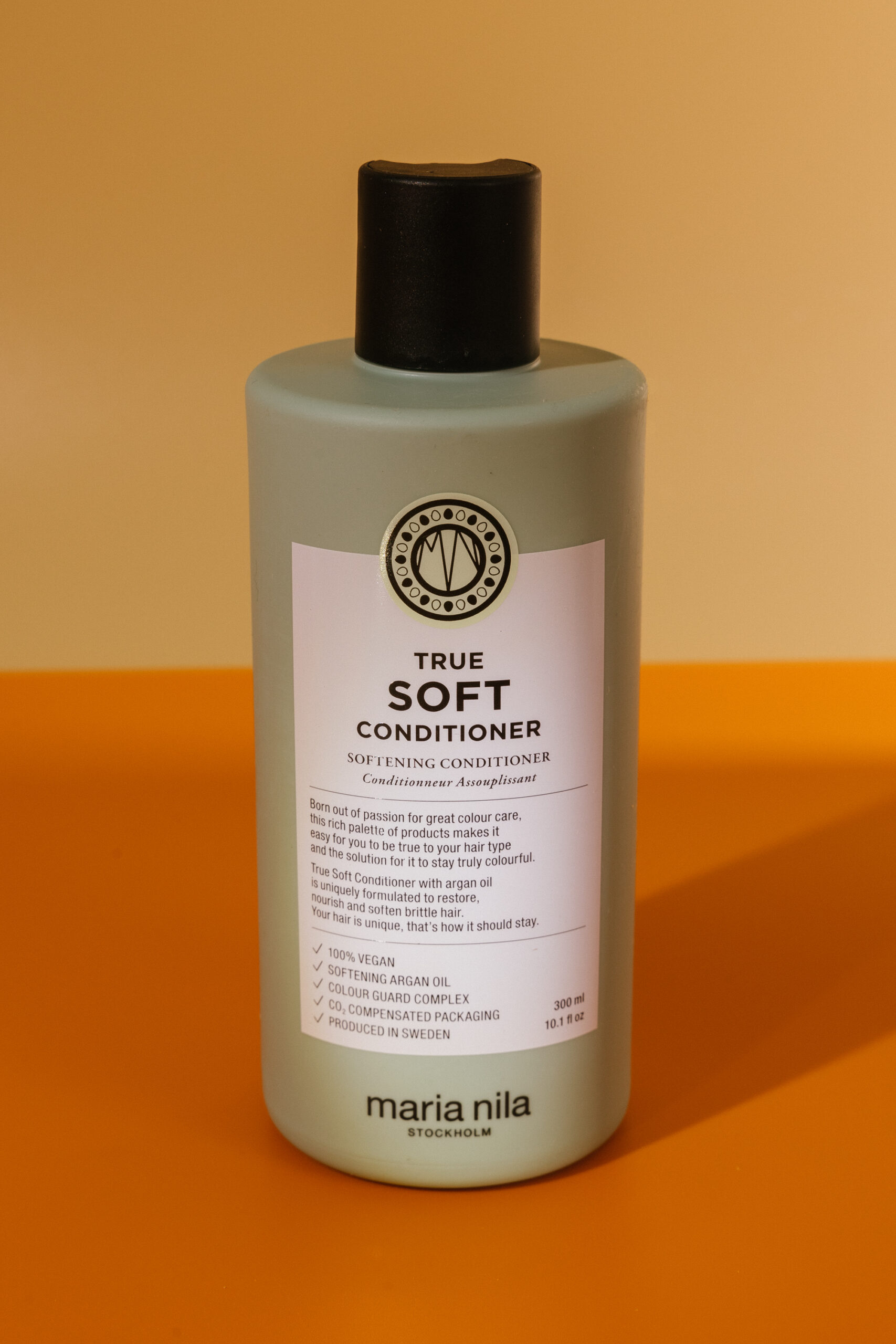 

Кондиционер Совершенная мягкость Maria Nila True Soft Conditioner 300ml