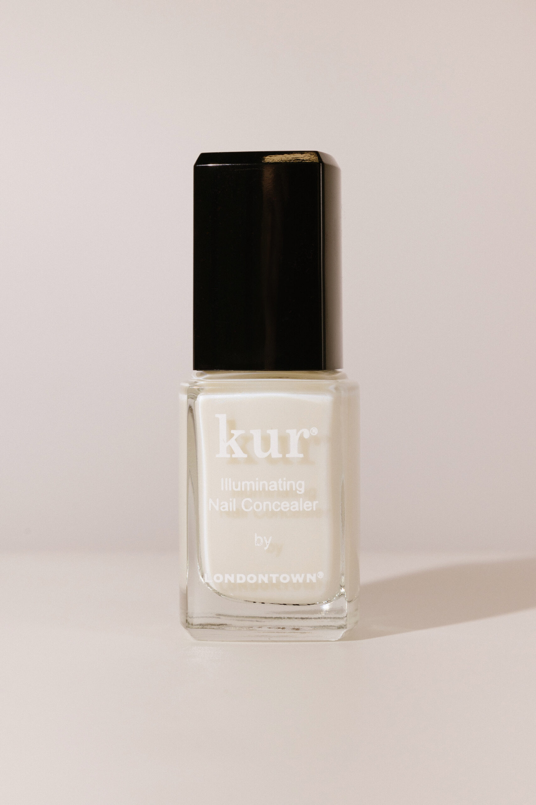 

Универсальная база-консилер для ногтей Londontown Kur Illuminating Nail Concealer 12ml