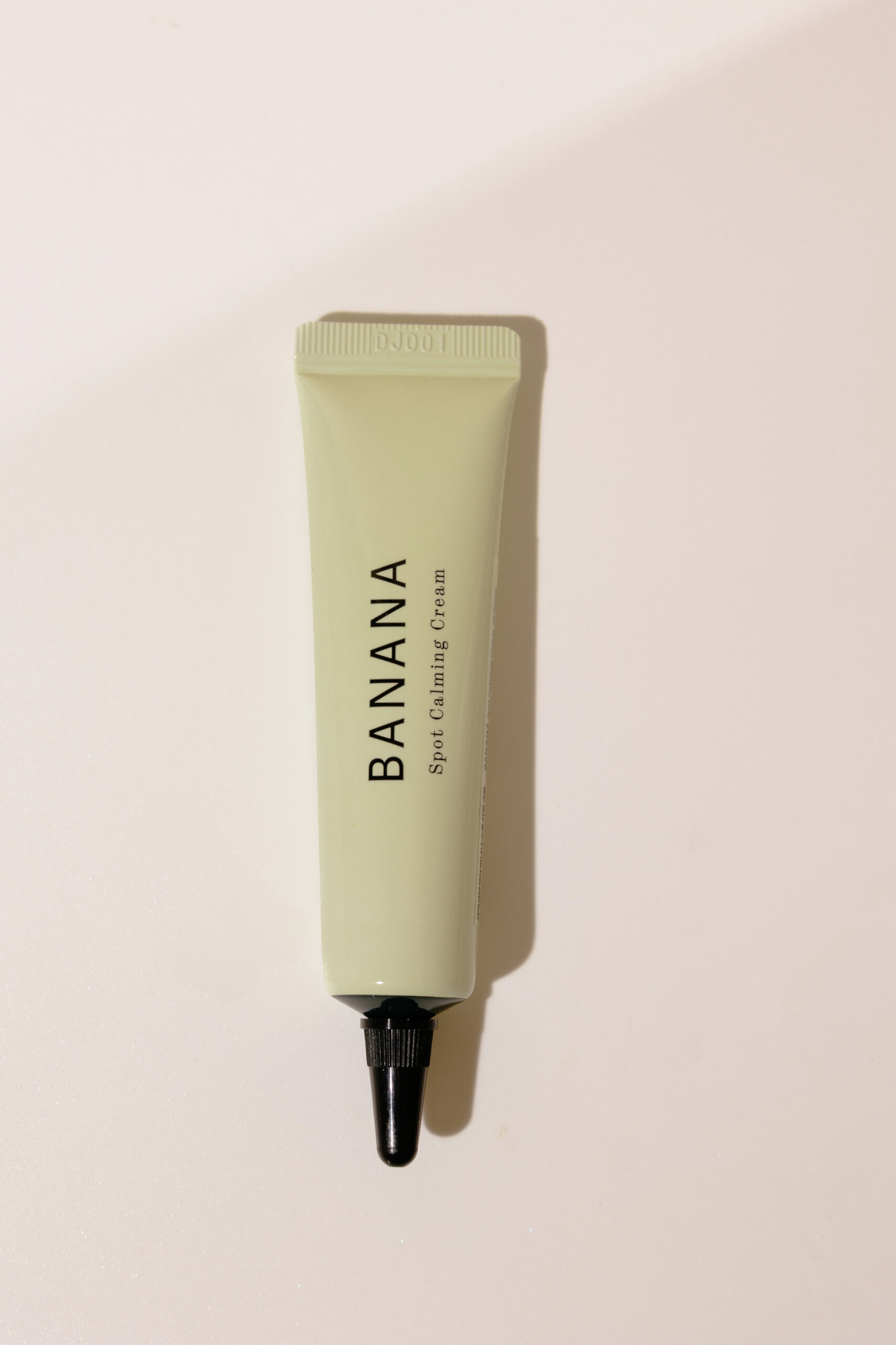 

Уходовый крем-корректор для лица с зеленым оттенком SHAISHAISHAI Banana Spot Calming Cream Green 15ml