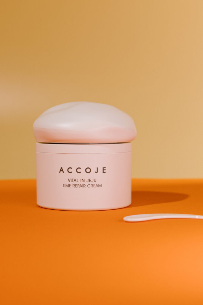 Восстанавливающий крем для лица ACCOJE Vital In Jeju Time Repair Cream 50 ml