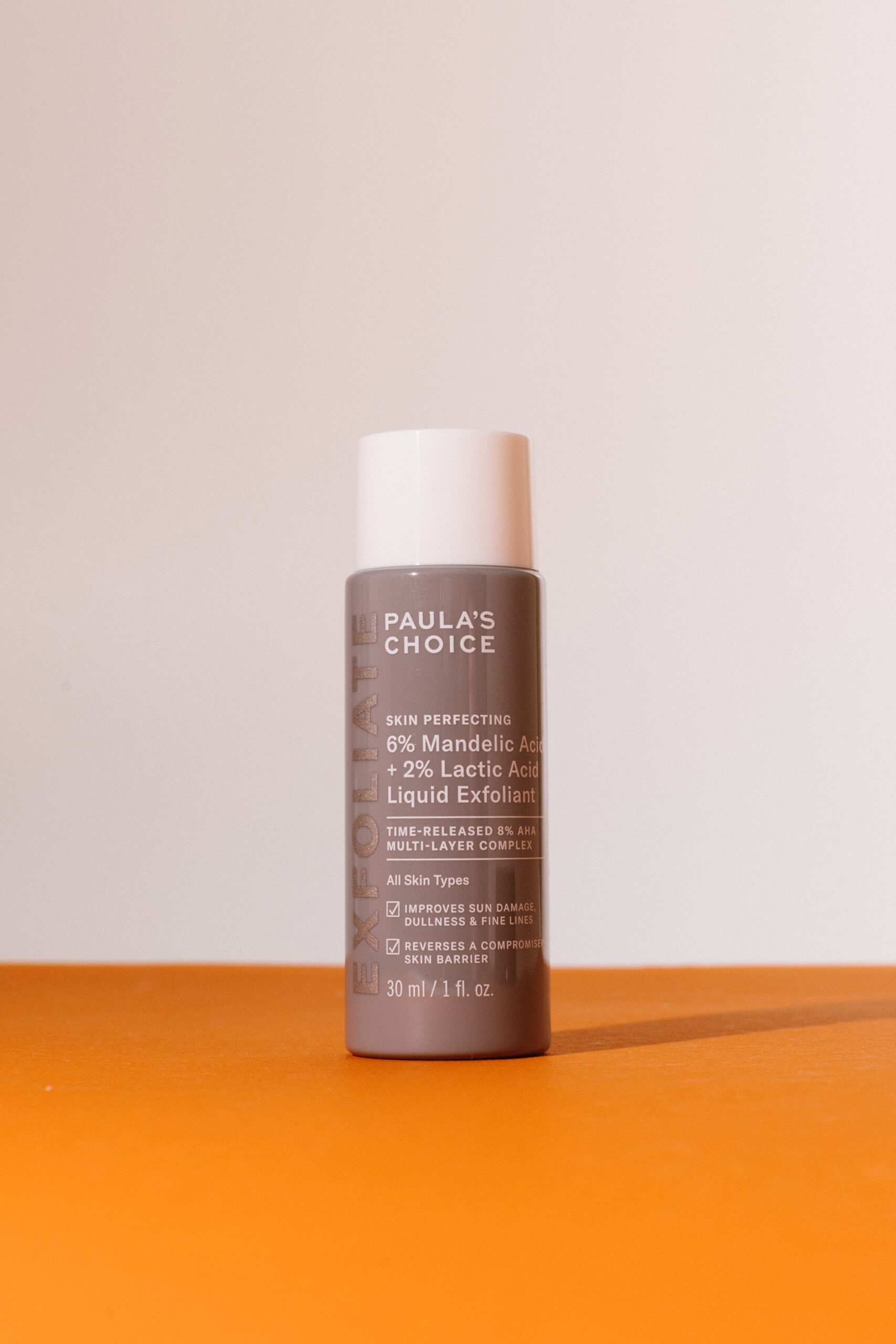 Пилинг на основе миндальной и молочной кислот Paulas Choice Skin Perfecting 6 Mandelic Acid 2 Lactic Acis Liquid Exfoliant 30ml 2990₽