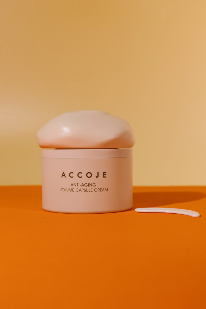 Антивозрастной капсульный крем для лица ACCOJE Anti-Aging Volume Capsule Cream 50 ml