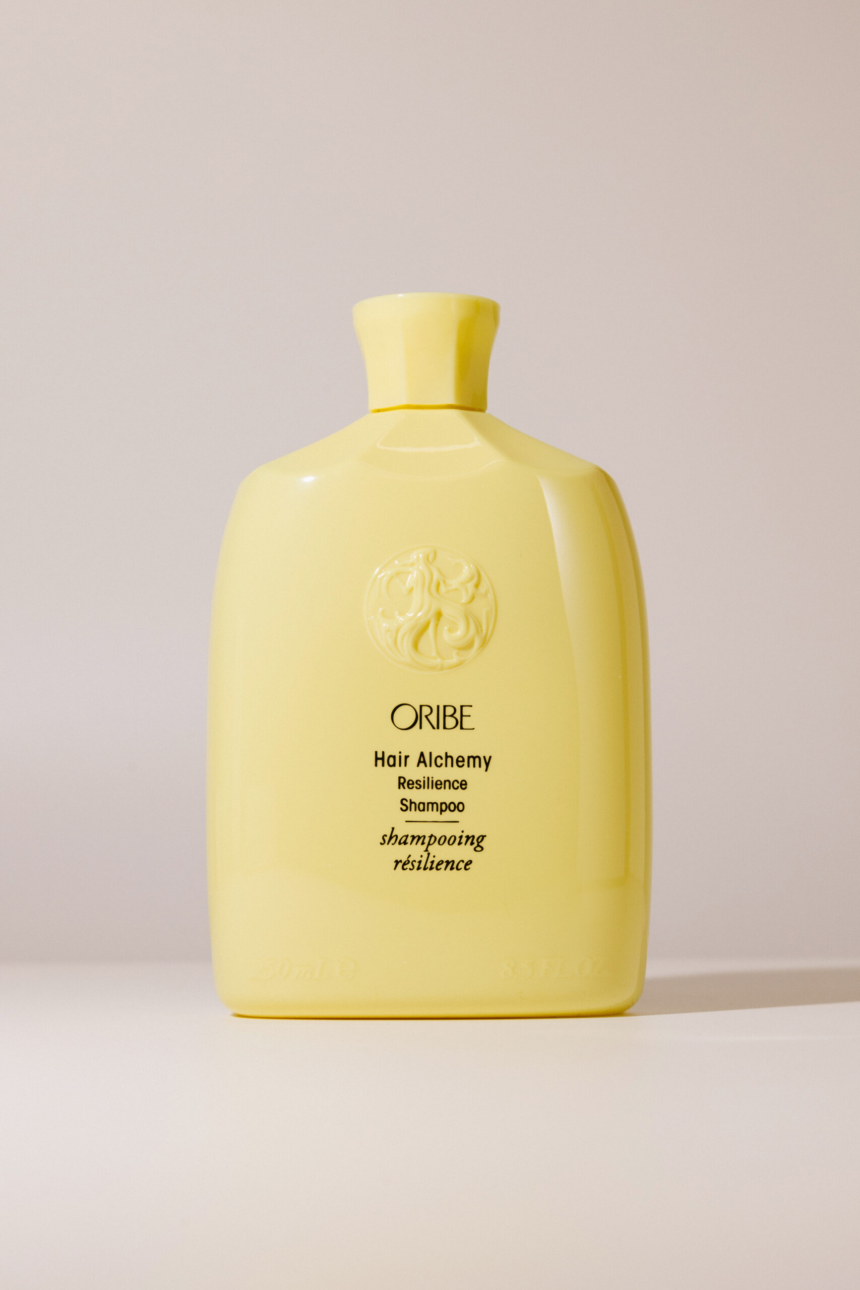 

Шампунь против ломкости и сухости волос "Сила Возрождения" Oribe Hair Alchemy Resilience Shampoo 250 ml