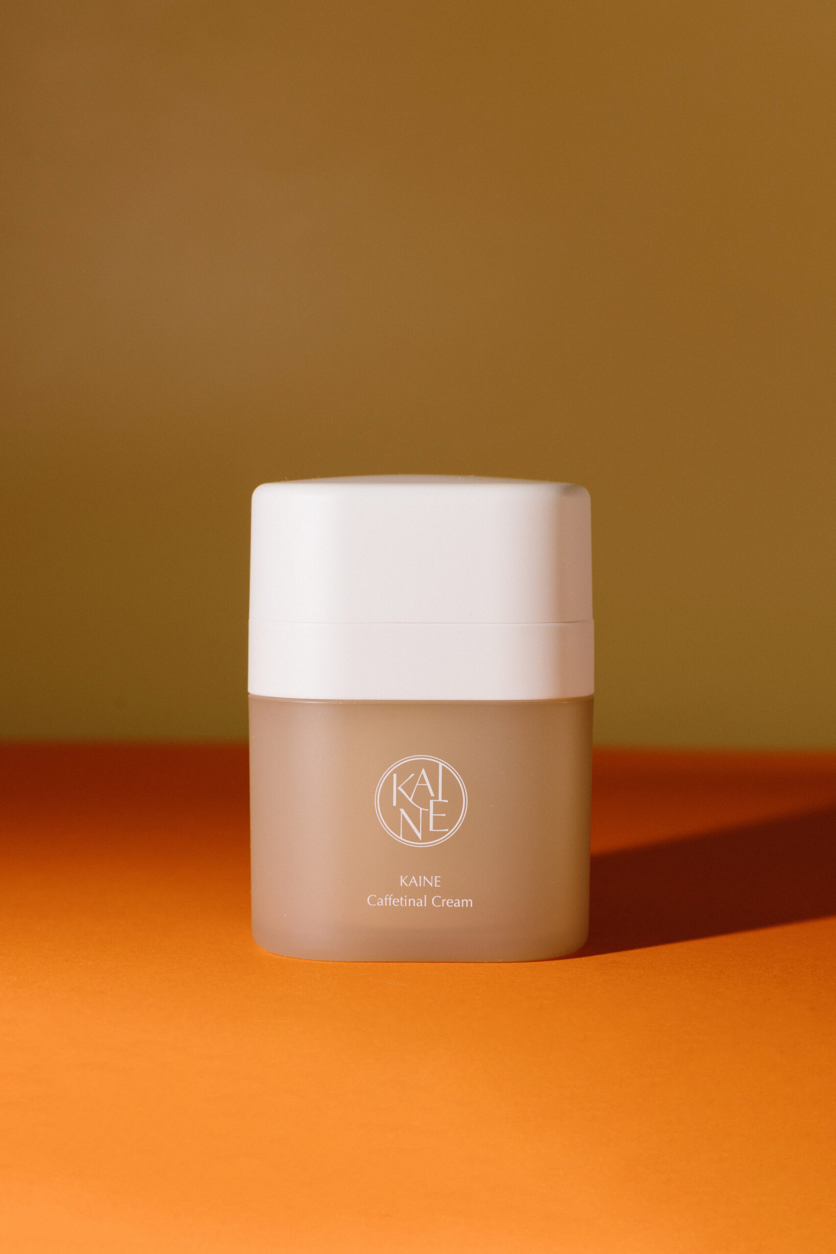 

Антивозрастной крем c 2% кофеина и ретинолом Kaine Caffetinal Cream 50ml