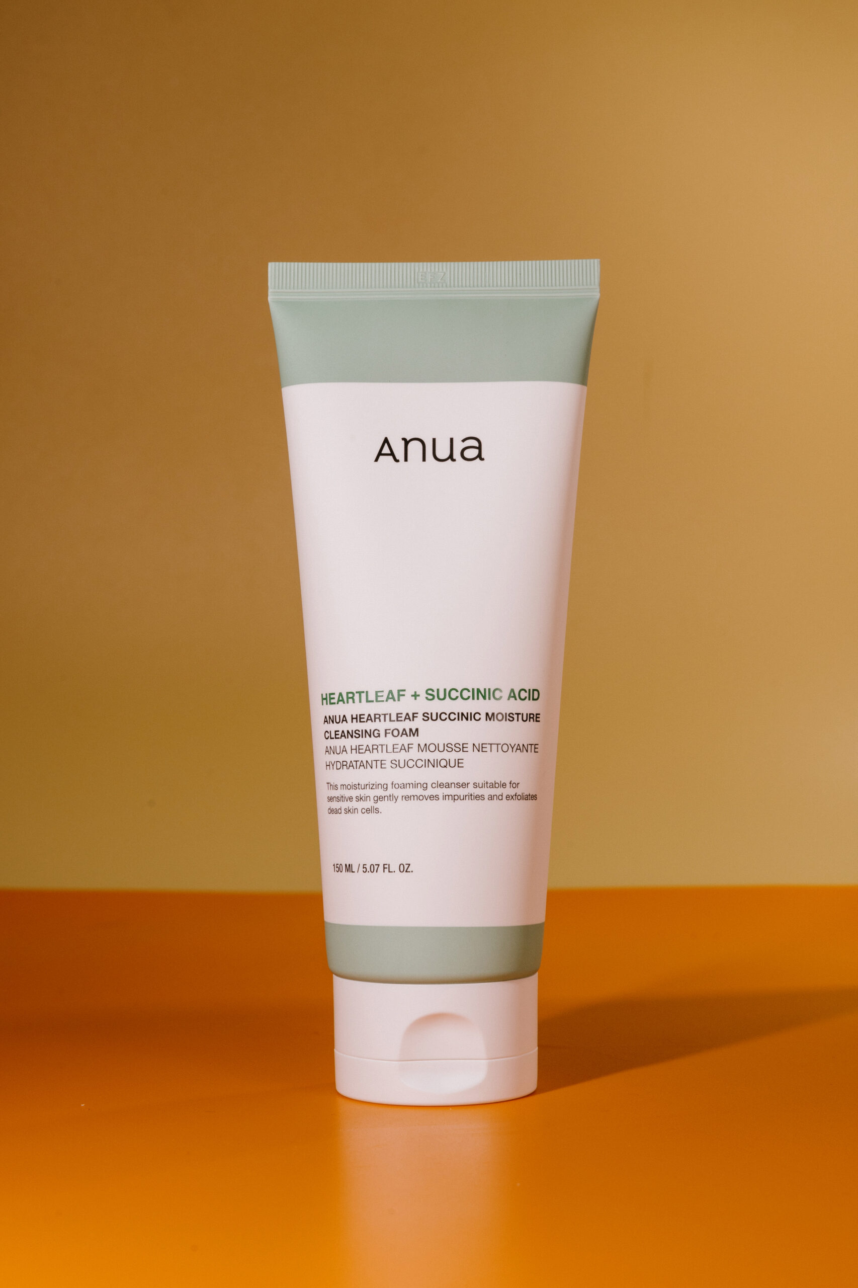 

Гель - пенка для умывания Anua Heartleaf Succinic Moisture Cleansing Foam 150ml