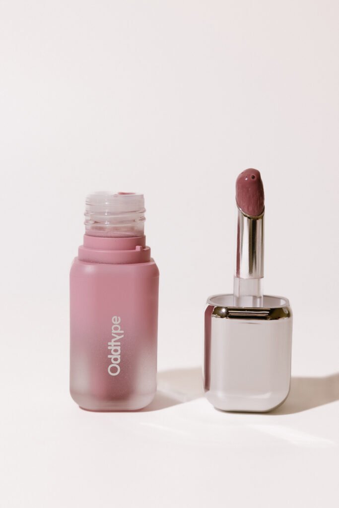 Блеск для губ ODDTYPE Unseen Balloon Tint [652 See-Through] 3g