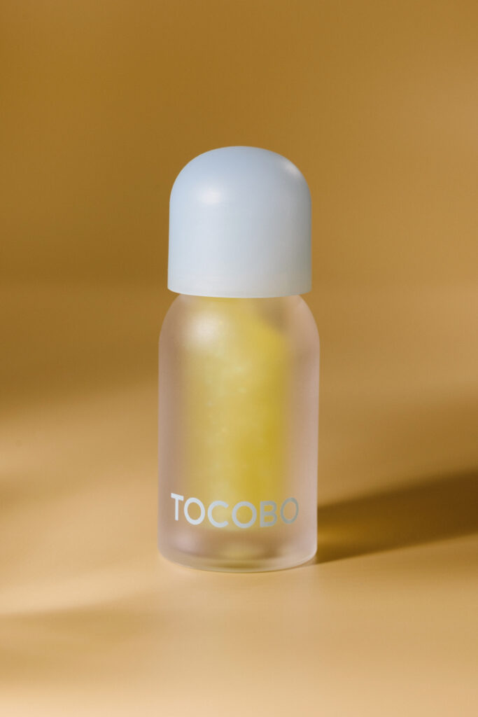 Оттеночное масло-плампер для губ TOCOBO Juicy Berry Plumping Lip Oil Glam Max [11 Honey Lemon] 4g