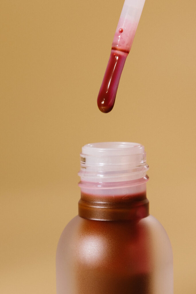 Оттеночное масло-плампер для губ TOCOBO Juicy Berry Plumping Lip Oil Glam Max [07 Plum Jam] 4g
