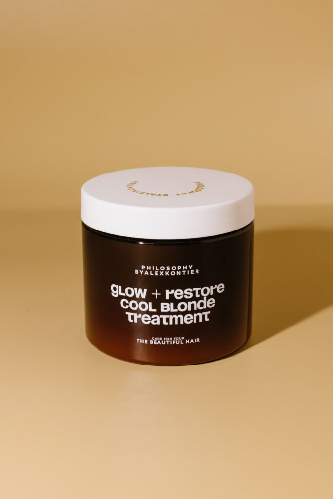 Уход для поддержания холодных оттенков волос Philosophy By Alex Kontier Glow+Restore Cool Blonde Treatment 200ml