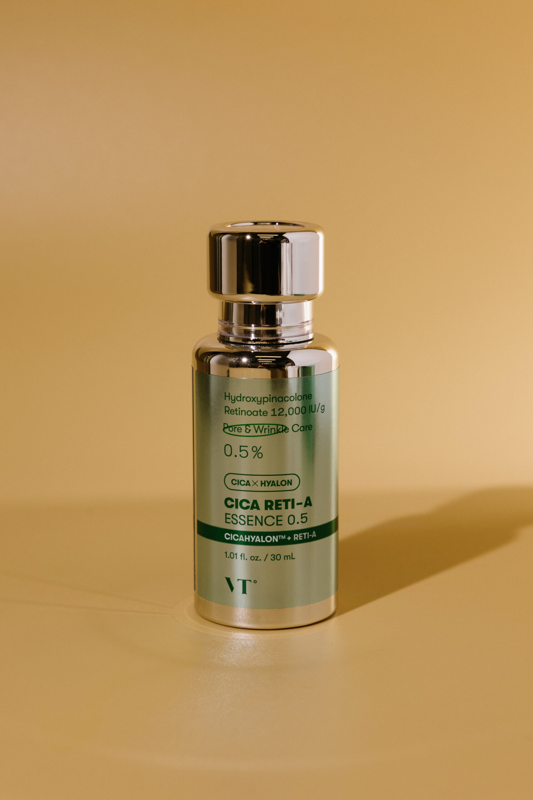 Эссенция для лица с ретинолом и центеллой VT Cica Reti-A Essence 0.5 30ml